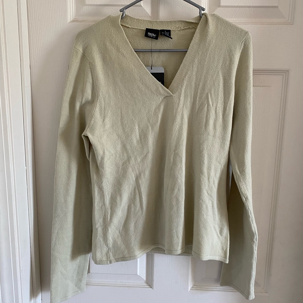 Mossimo Sweater Beige Tan V Neck Long Sleeve